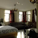 Aparthotel Old 4*